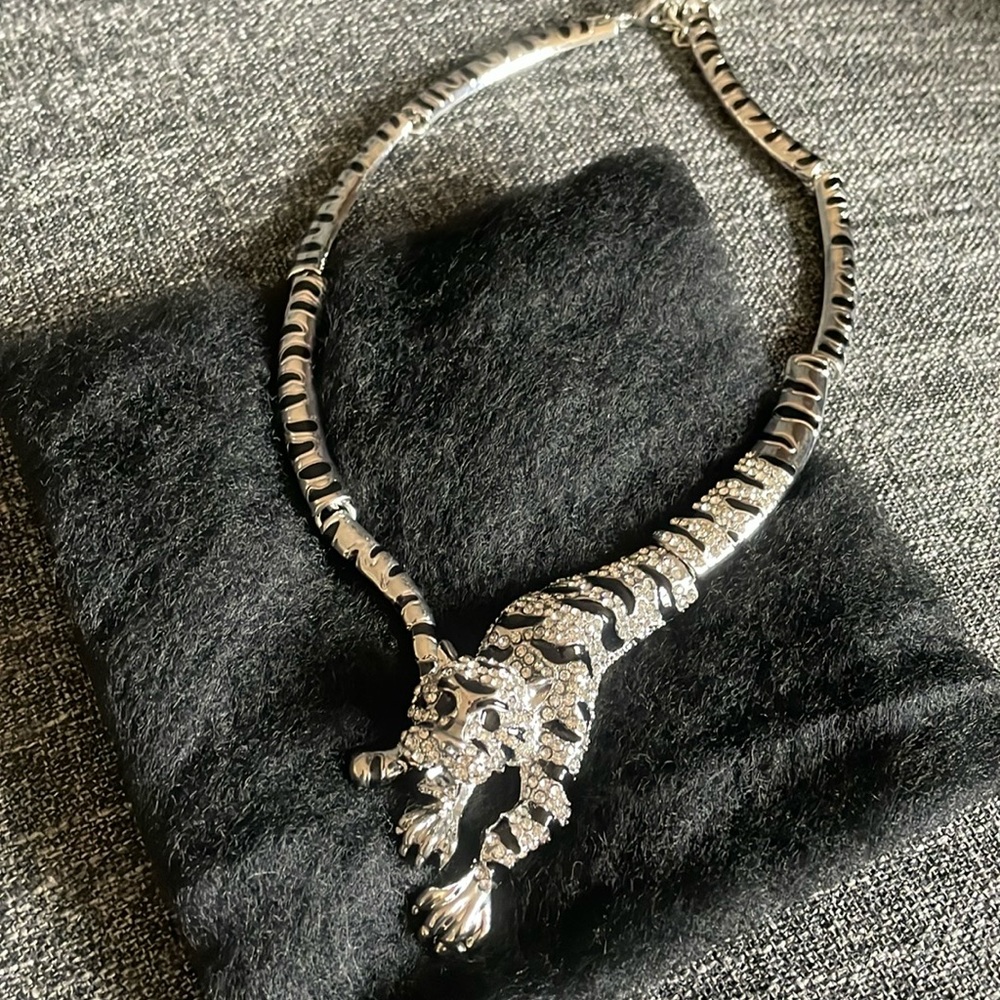 NEW!!! Tiger 🐅 Statement necklace